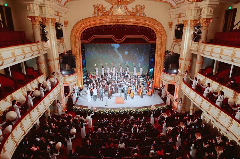 Saigon Opera House interior